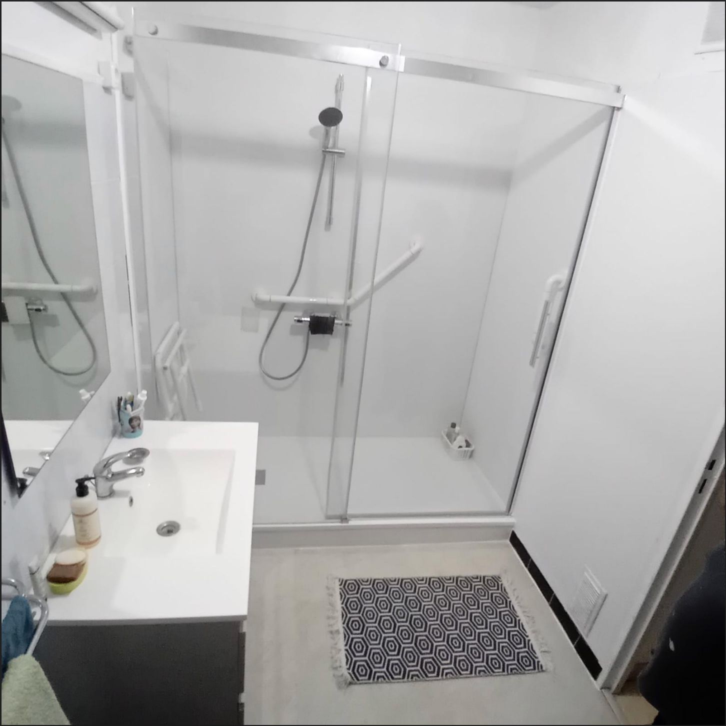 après - Salle de bain transformée